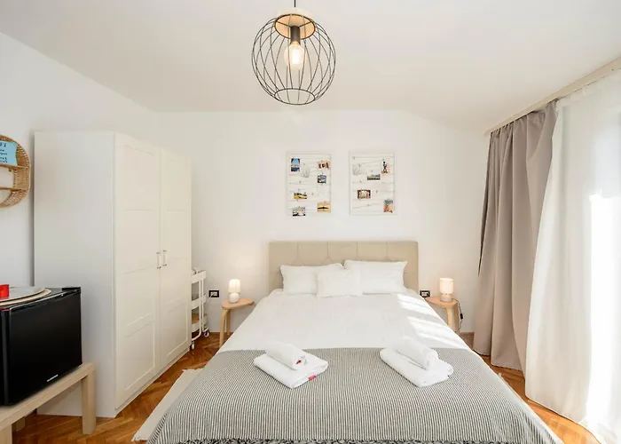 Guests House Dali Affittacamere 3*